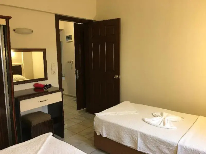 Leons Sun Village Apartments