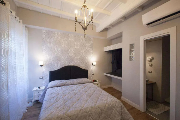 La Rocca Suite
