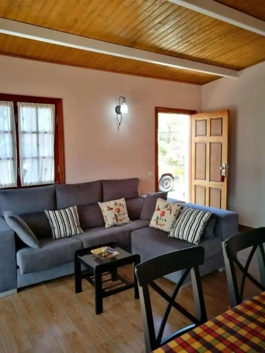 Family Cottage with mountain view