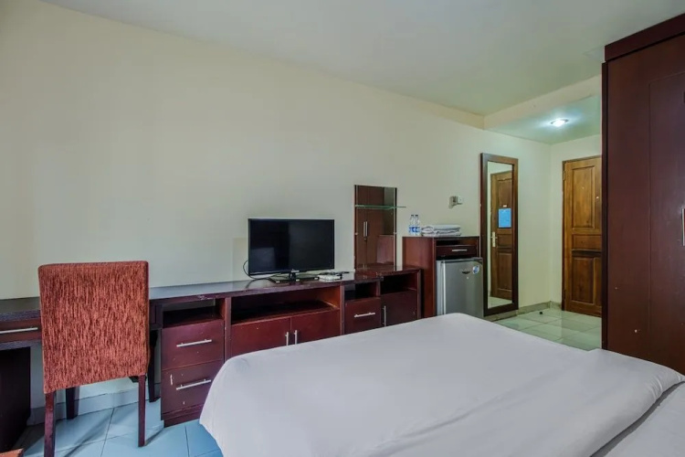 Plaza 68 Residence