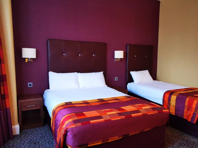 Standard Twin room