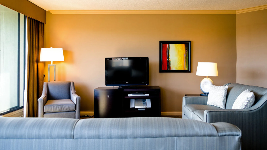 Victoria Regent Waterfront Hotel & Suites