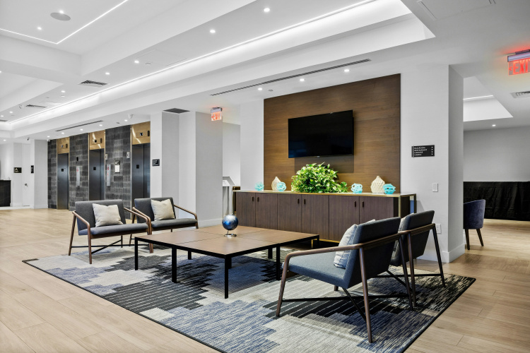DoubleTree by Hilton New York JFK Airport photo 17
