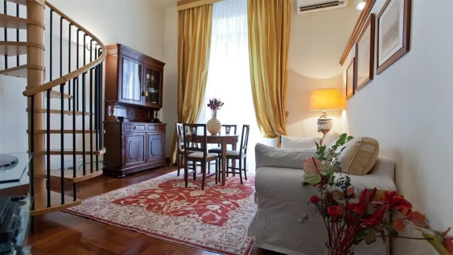 Rental in Rome Borghese Apartment