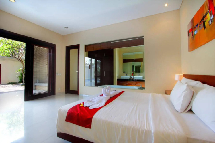 Oval Villa Bali