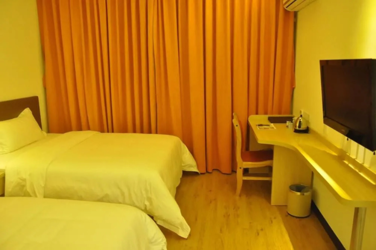 Oriental Shine Hotel