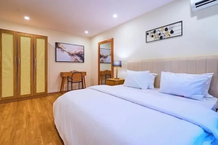 Hillview Apartments