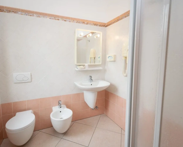 Classic Triple room with balcony