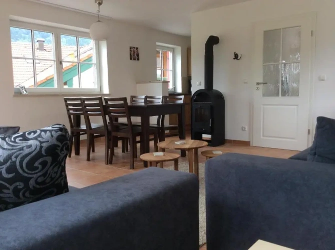 2 Bedrooms Cottage