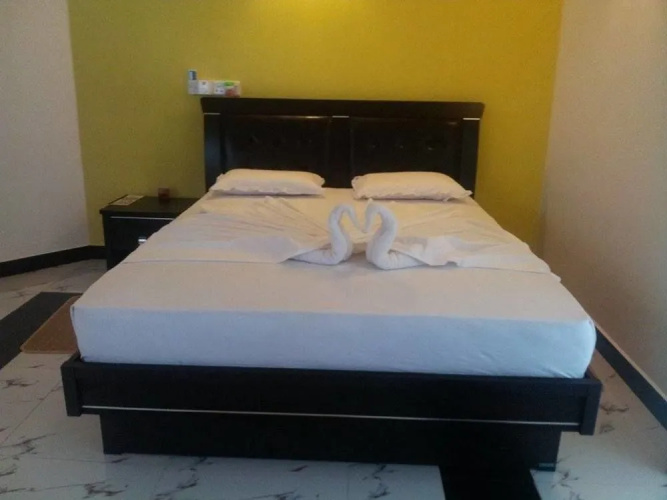 Yala Hotel River Front