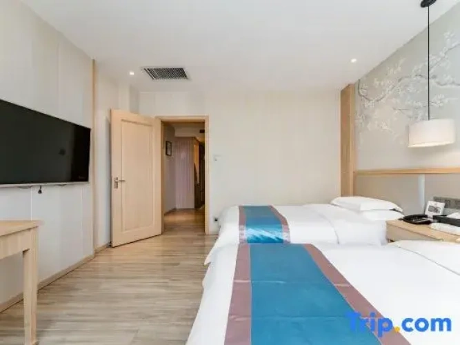 Deluxe Twin Suite