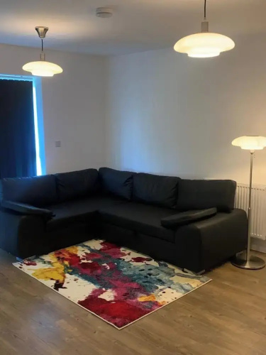 1 Bed Flat- Direct Links to Central London