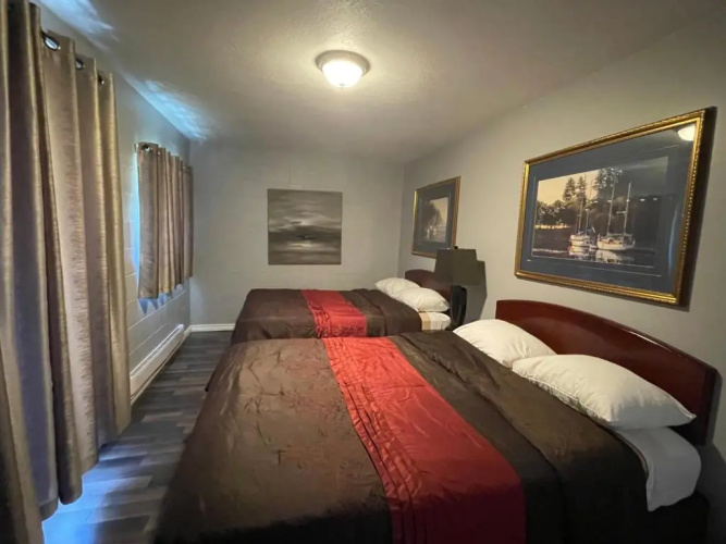 Arrow Lake Motel