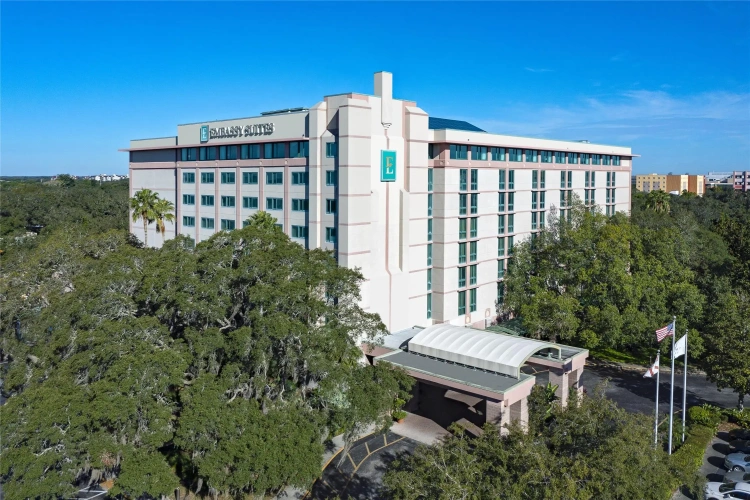 Embassy Suites by Hilton Tampa USF Near Busch Gard