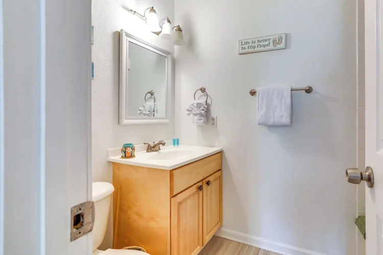 Walk to Pier: St Augustine Beach Condo w/ Balcony!