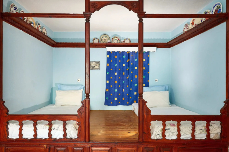 Glaros Hotel