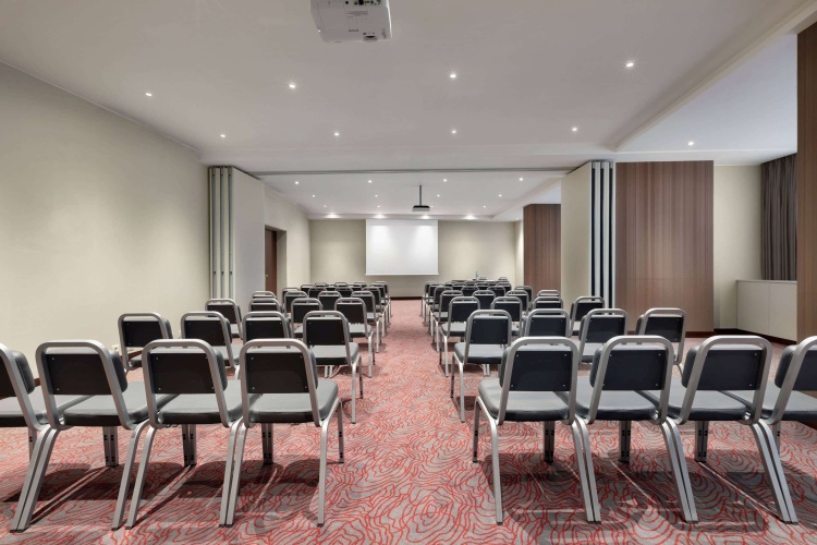 Ramada by Wyndham Lisbon photo 22
