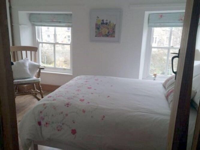 Pen Llyn Quarryman's CottageOver view