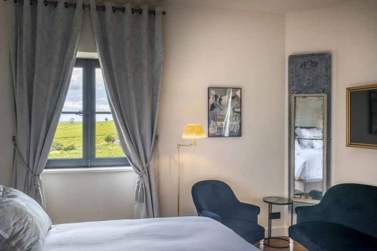 Superior room