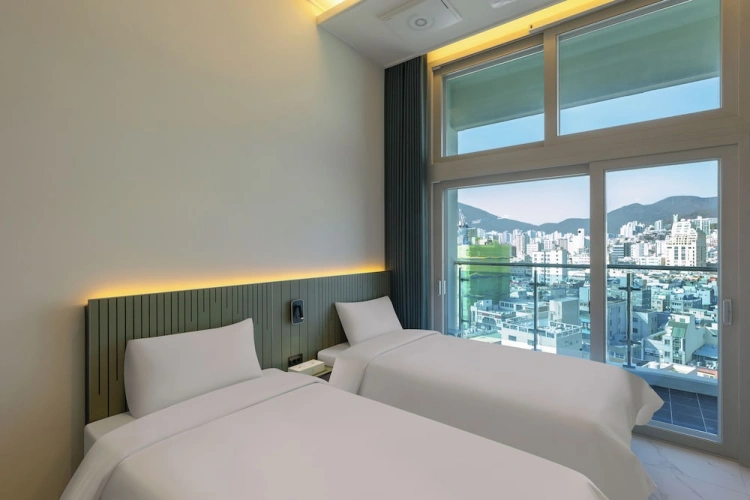 Standard Twin Apartment