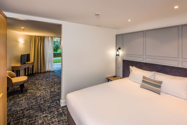 The Chateau On The Park, A Doubletree By Hilton photo 8