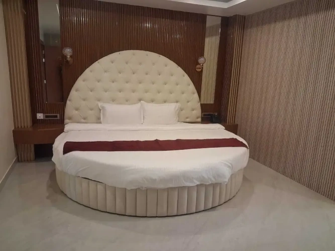 Luxury Suite