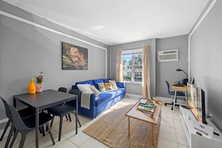 1 Bedroom Apartment