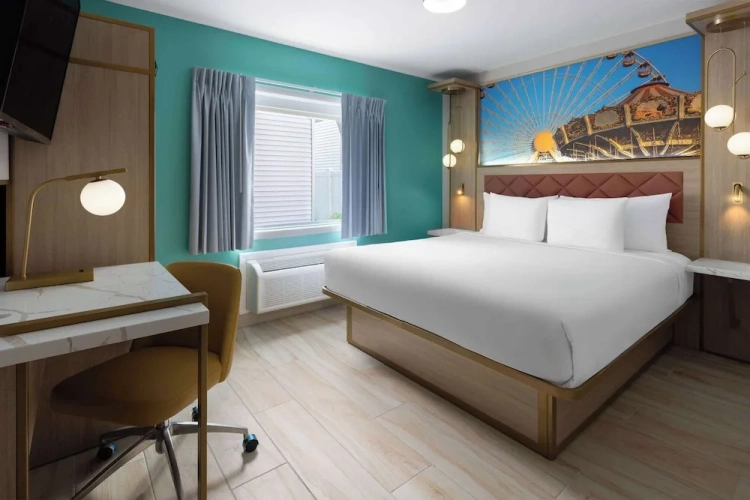 Double Suite