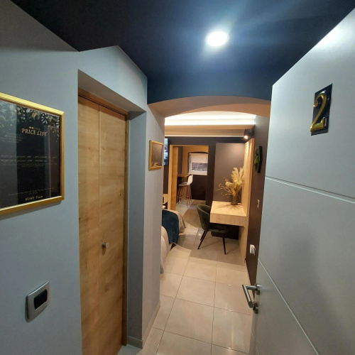 Modern&Private,Main Square-4Min Walk,Chic Apt 2