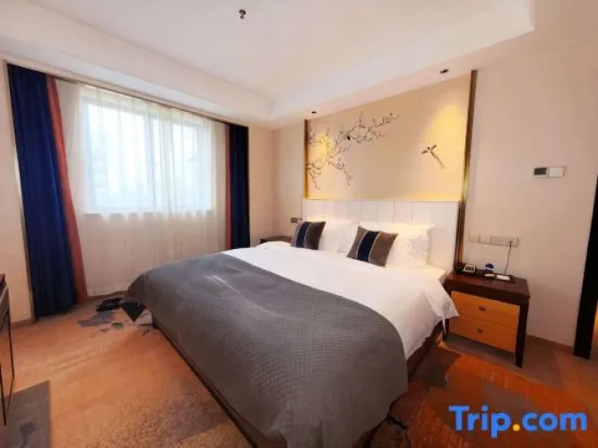 Deluxe Double Suite