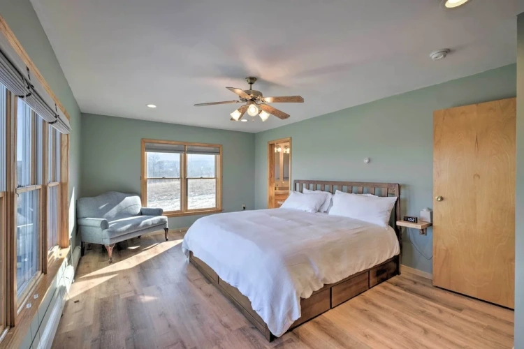 3 Bedrooms Cottage
