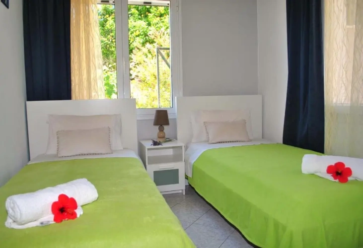 2 Bedrooms Cottage