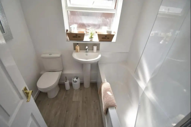 3-Bedroom Comfy Home in Solihull