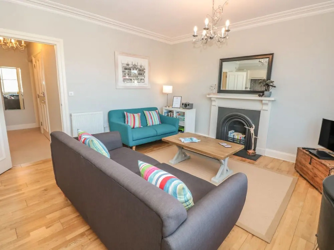 32 Newcomen Road