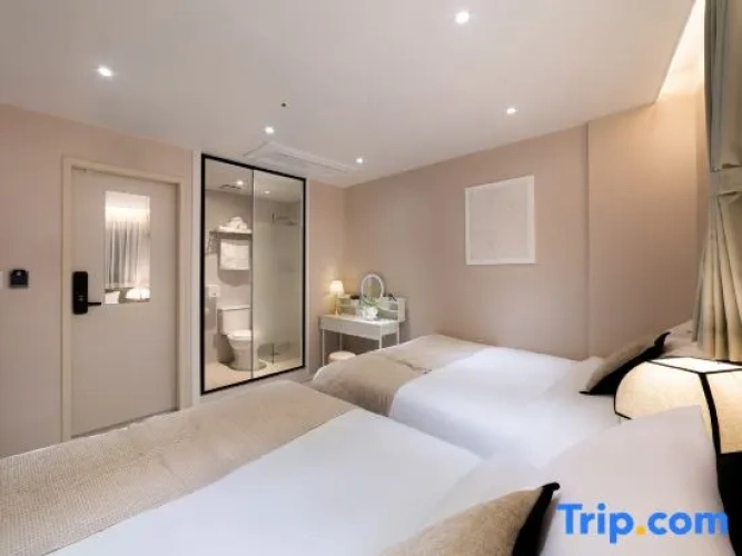 Standard Double Family room