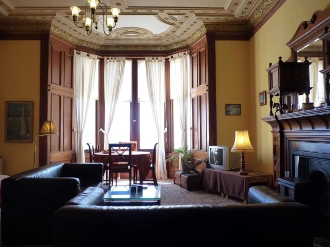 1 Bedroom Apartment with sea view