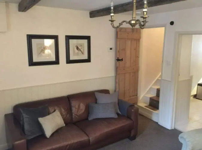 Cottage in Pickering Sleeps 6 Pets Welcome