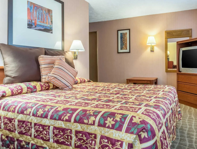 Rodeway Inn Limon Area