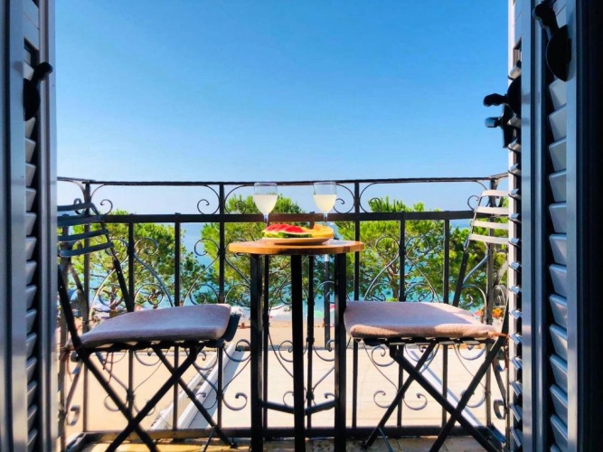 Standard Double room with balcony and with sea view
