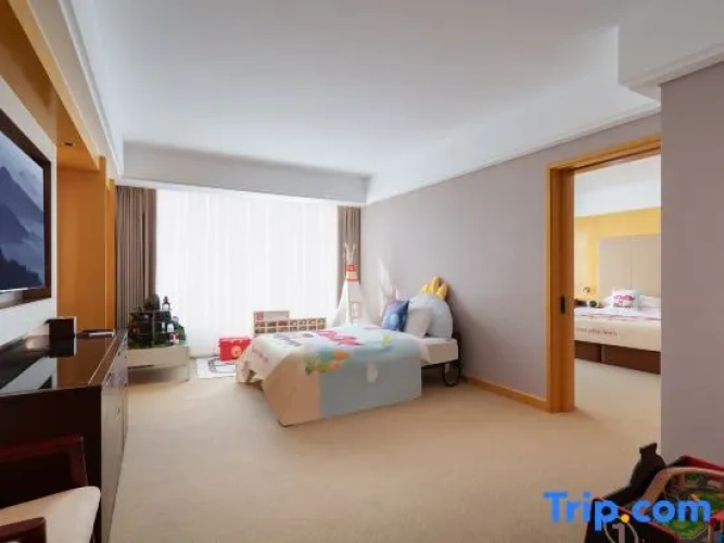 Quadruple Suite