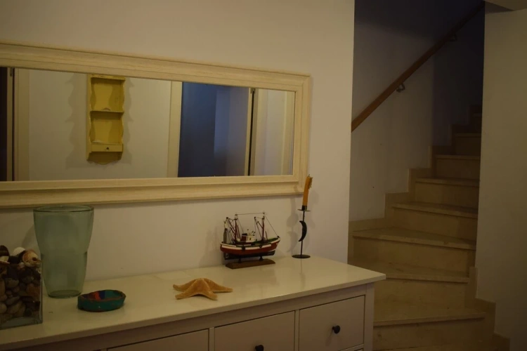 3 Bedrooms Apartment