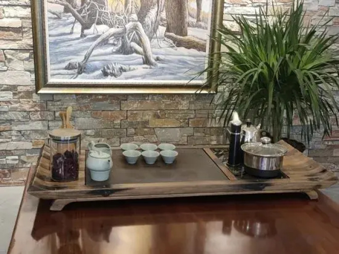 Burqin Luwang Hotel