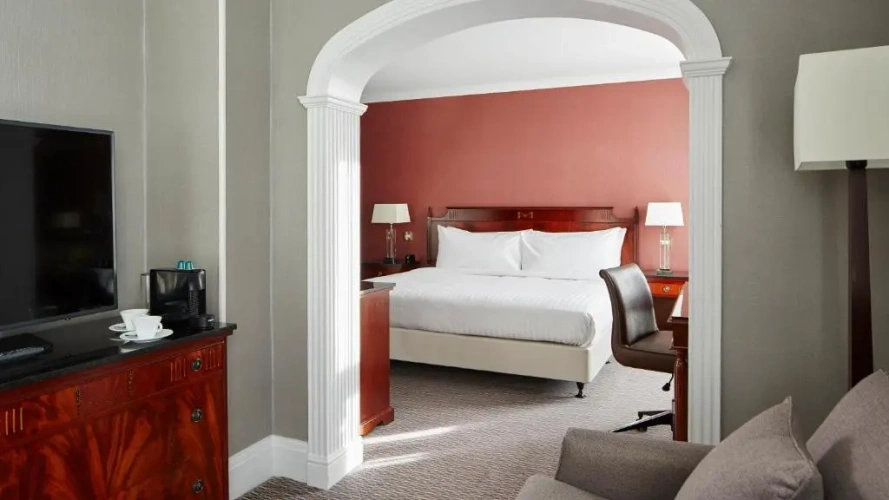 1 Bedroom Double Suite