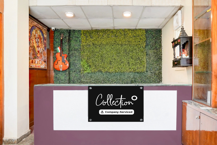 Super Collection O Sector 70 Noida