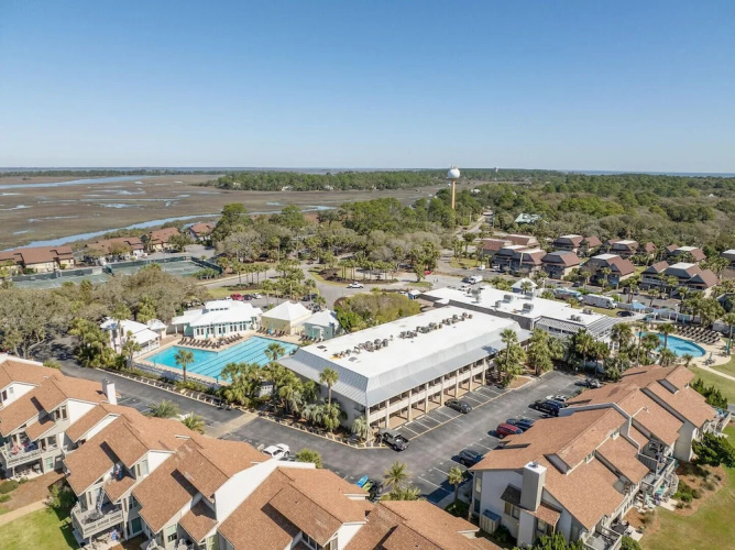 Studio Near Pools, Beach and Golf, With Complimentary Resort Pass
