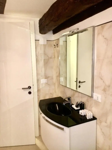 B&B Fortuny
