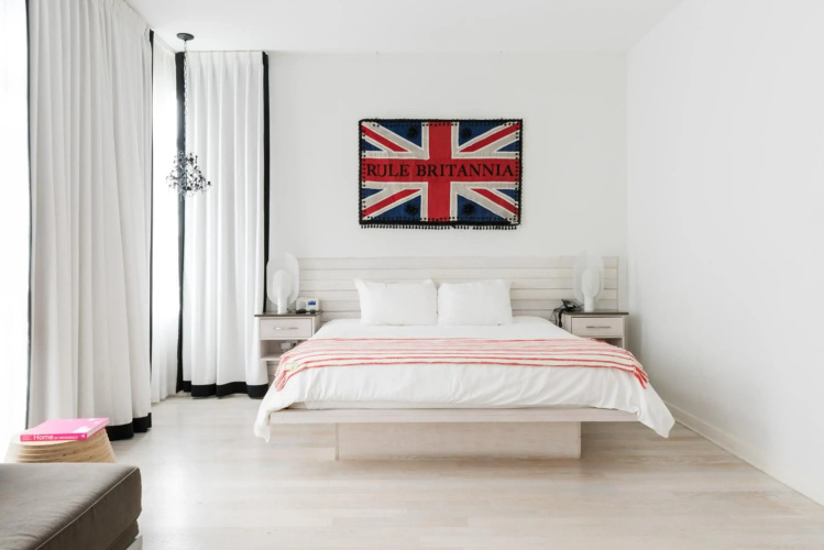 Bungalow Hotel