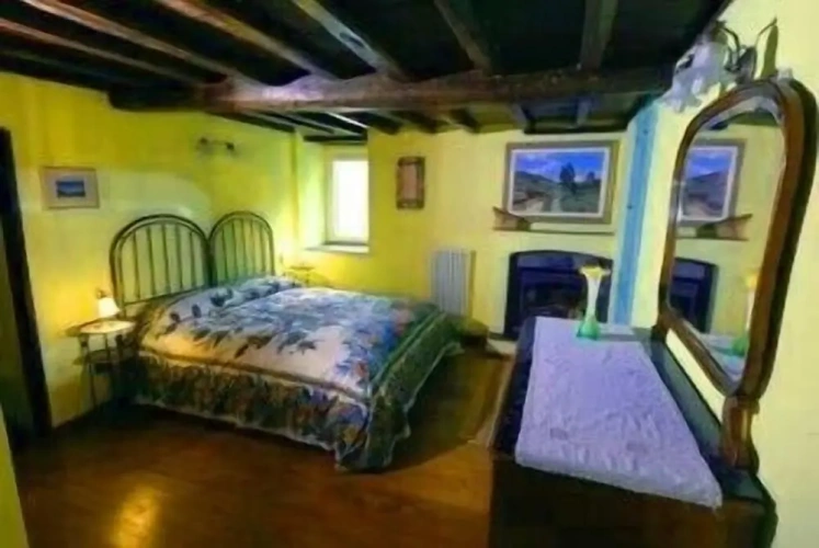 Standard Triple room with garden view