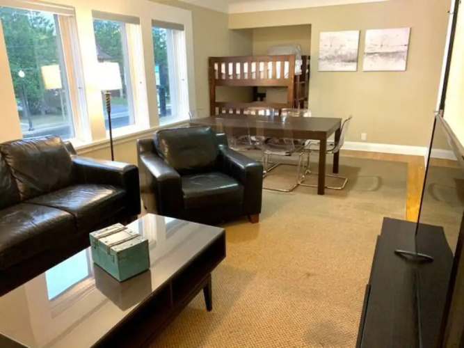 Professional Three Bedroom Condo Suite