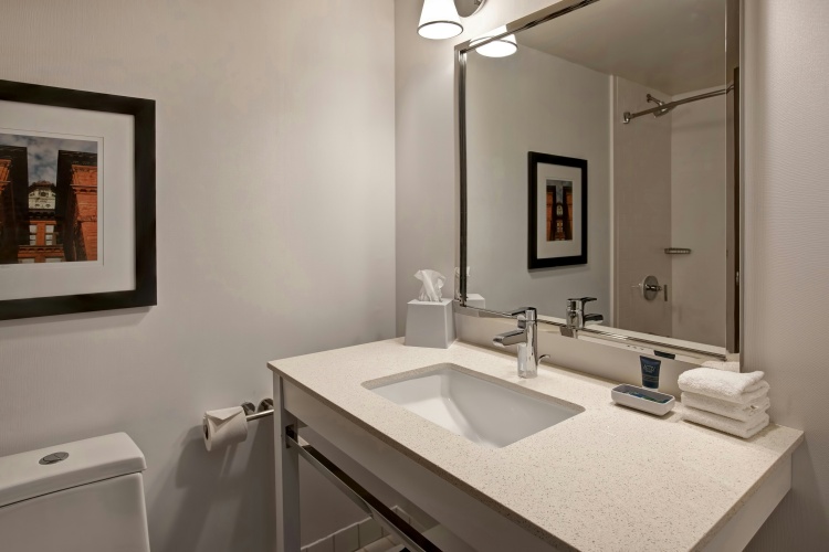 Four Points By Sheraton Peoria photo 9